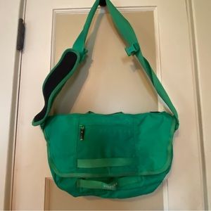 TimBuk2 Messenger Style small cross-body purse/bag.